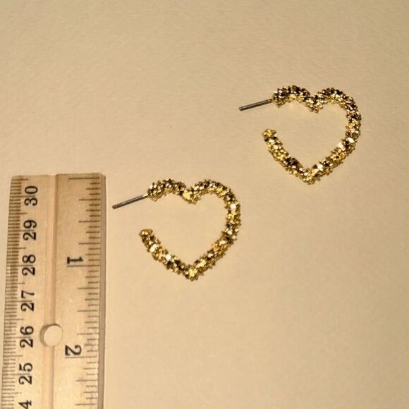 Heart hoop earrings N959 - Picture 4 of 4